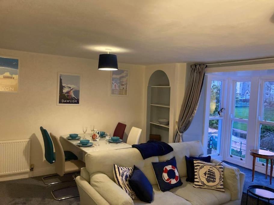Lawn View Apartment Dawlish Ngoại thất bức ảnh